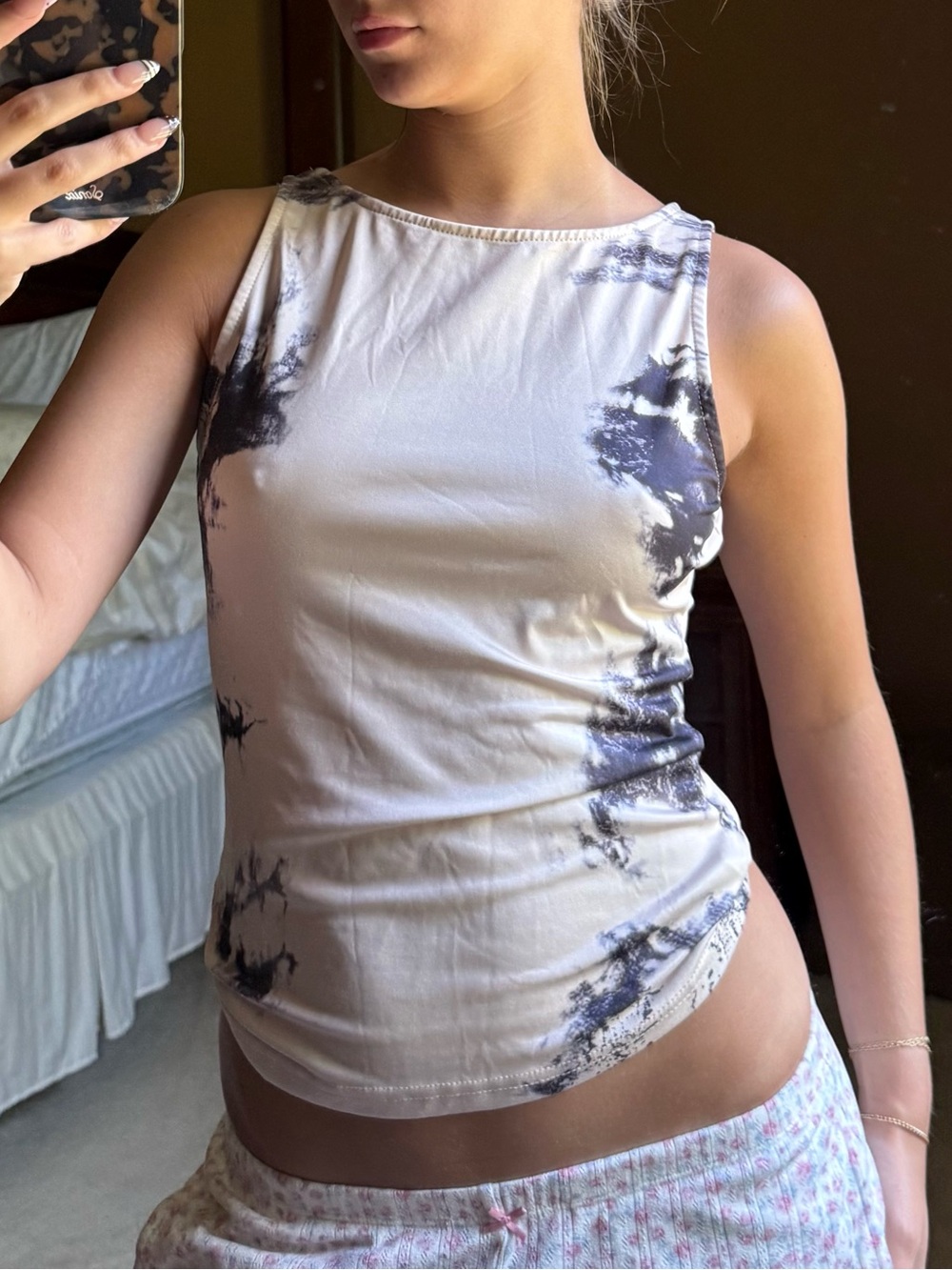 Women’s Tie-Dye Crewneck Tank Top - White & Black